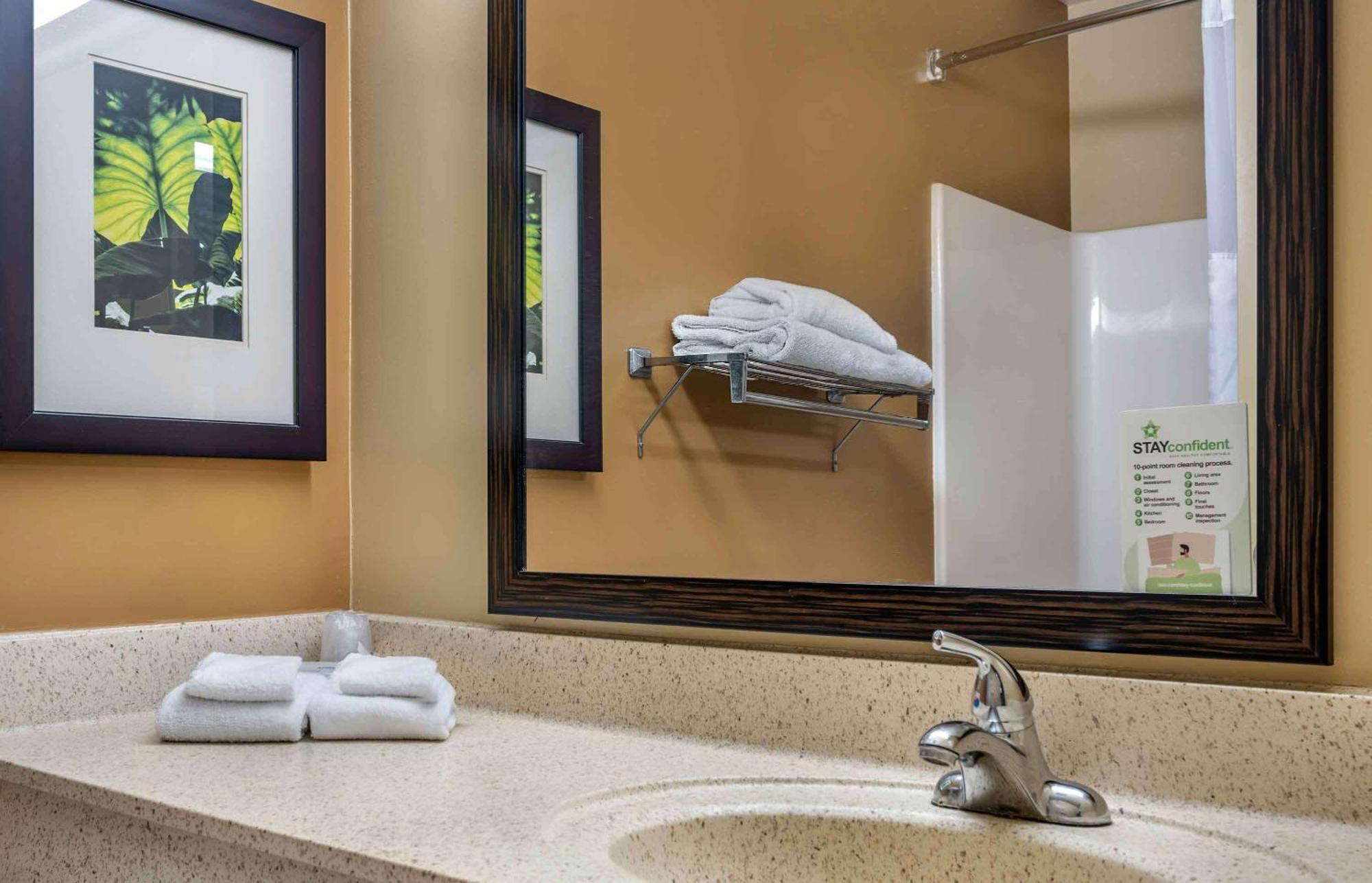 Extended Stay America Suites - Cleveland - Brooklyn Eksteriør billede