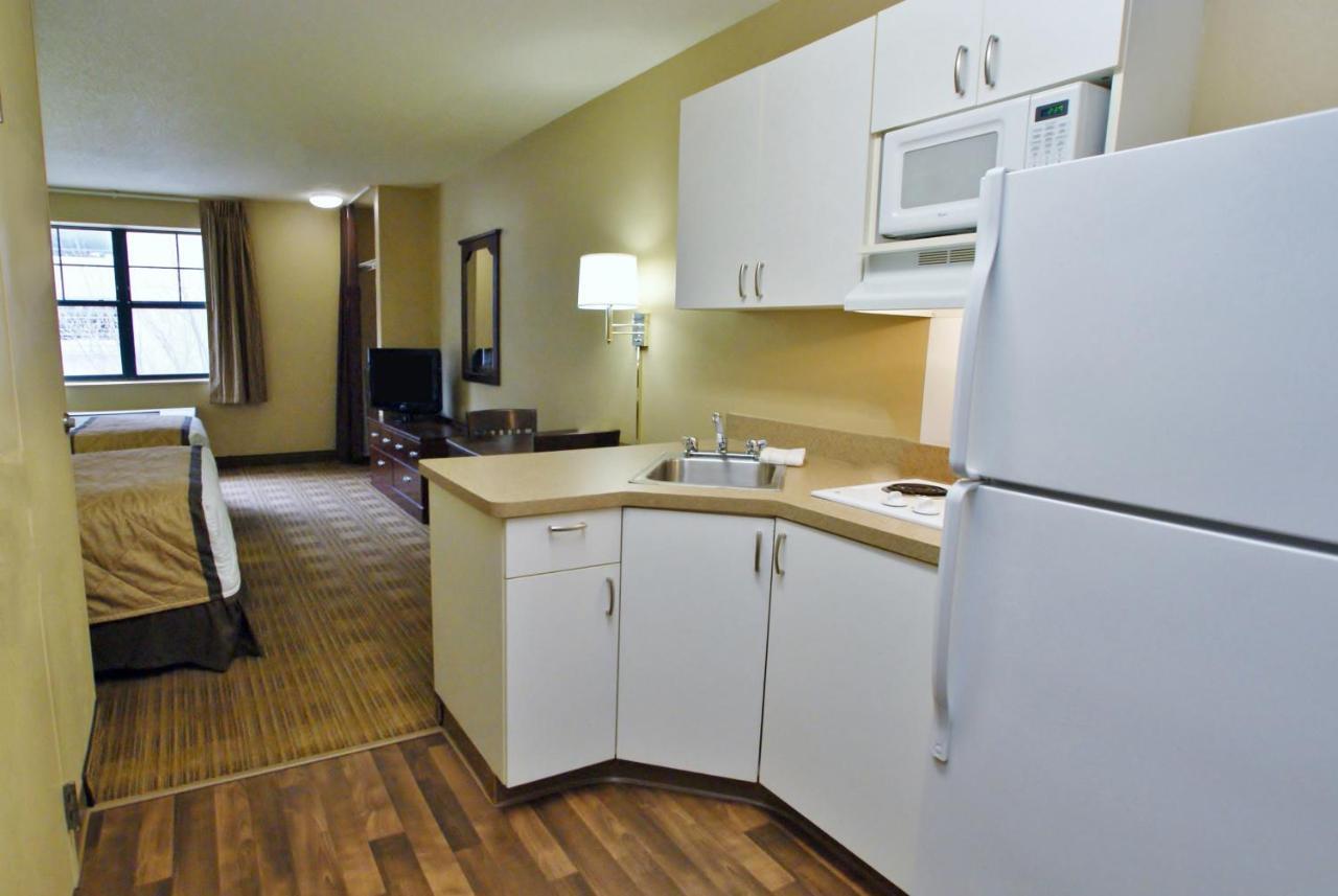 Extended Stay America Suites - Cleveland - Brooklyn Eksteriør billede